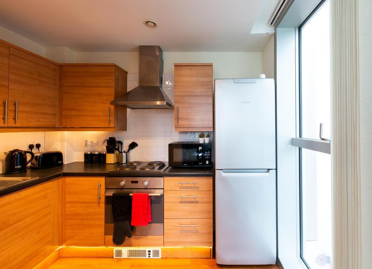 City Centre Apartment - Free Parking, Fast Wifi, Smart Tv With Netflix And Xbox By Yoko Property Milton Keynes Exterior photo